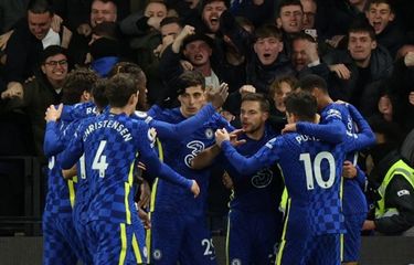 Para pemain Chelsea merayakan gol ke gawang Watford pada laga lanjutan Liga Inggris di Stadion Vicarage Road, Kamis (2/12/2021) dini hari WIB.