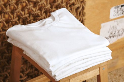 Cara Membersihkan Noda Kuning Sisa Deodoran pada Pakaian Putih