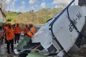 Saksi Mata Ungkap Detik-detik Helikopter di Bali Jatuh, Terbang 100 Meter dari Atap Rumah Warga 