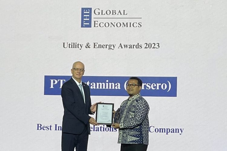 Pertamina menerima penghargaan Best Investor Relations Energy Company untuk kategori Utility dan Energy dari The Global Economic Awards.