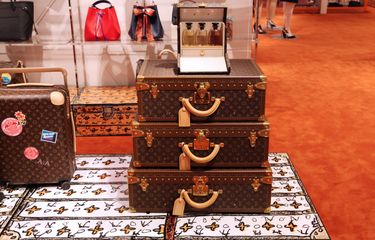 Louis Vuitton suitcase / koper LV premium authentic, Barang Mewah