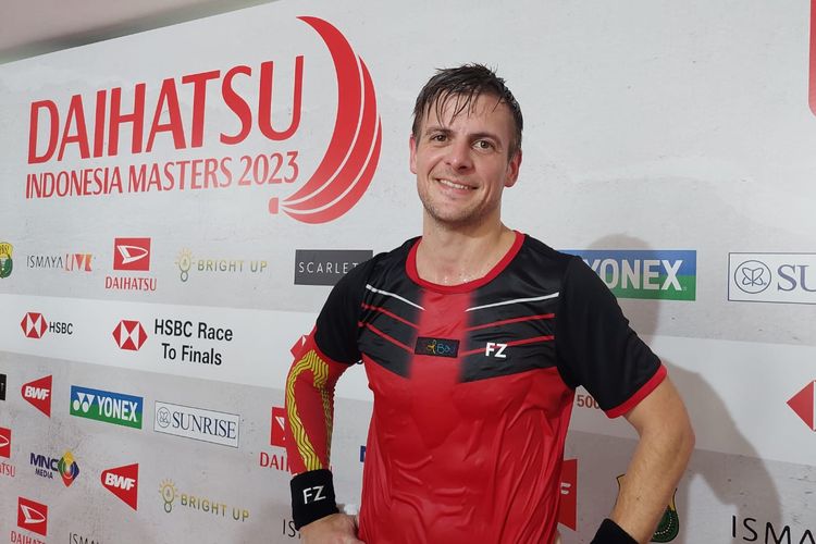 Tunggal putra Denmark, Hans-Kristian Vittinghus, saat ditemui media termasuk Kompas.com usai babak 32 besar Indonesia Masters 2023 di Istora Senayan, Jakarta, Rabu (25/1/2023). 