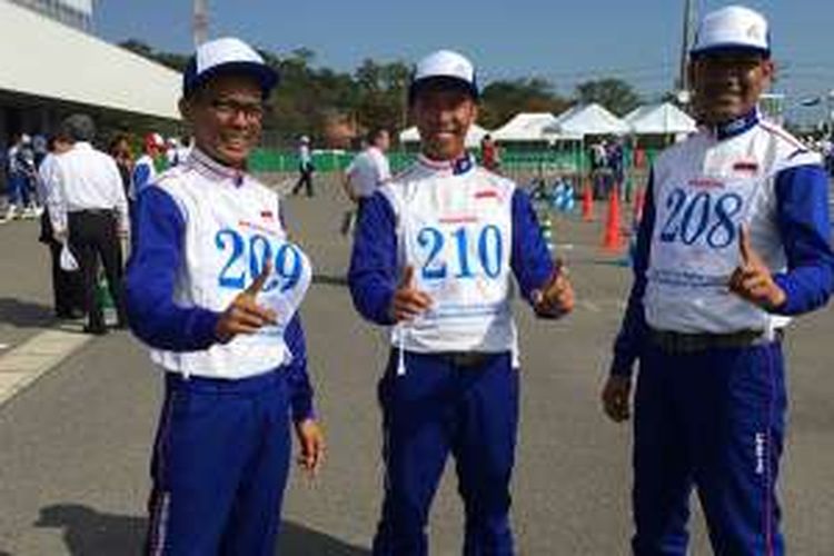 Tiga instruktur asal Indonesia yang mewakili Astra Honda Motor (AHM) di ajang Safety Japan Instructors Competition 2016. Ketiganya yaitu, M. Adi Sucipto (kelas 750cc), I Gusti Agung Budi Dharma (kelas 400cc), dan Dimas Satria Putra (kelas 125cc).