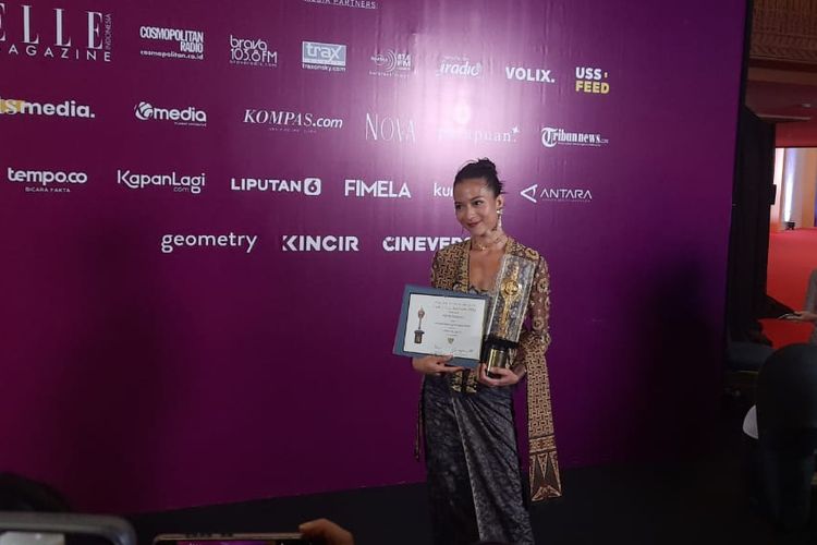 Aktris Putri Marino berhasil meraih Piala Citra 2022 kategori Pemeran Pendukung Perempuan Terbaik, Selasa (22/11/2022).