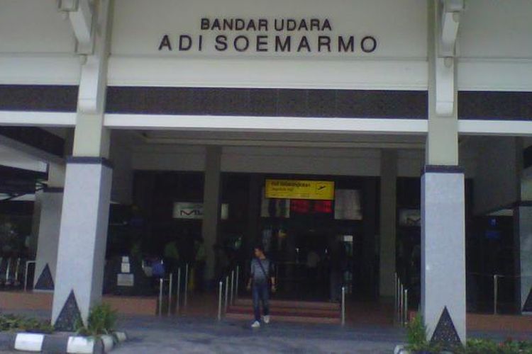 Bandara Adi Soemarmo, Boyolali, Jawa Tengah.