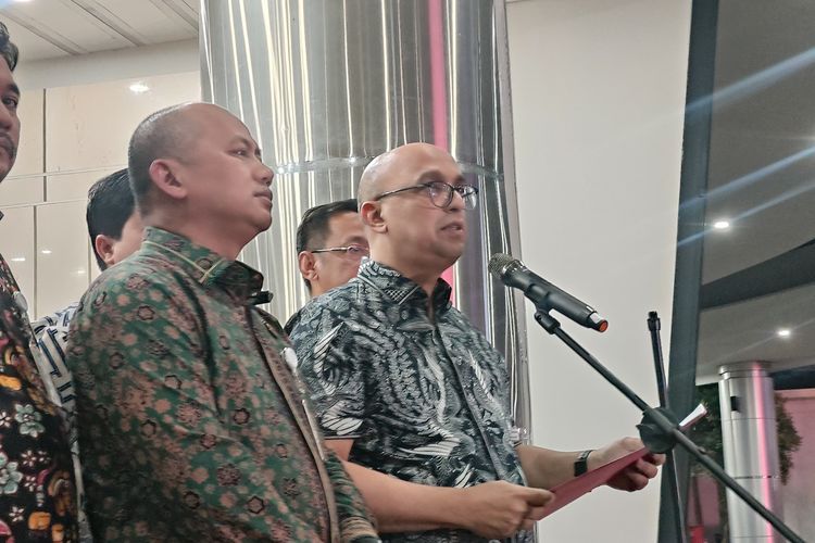 Direktur Penyidikan Jaksa Agung Muda Bidang Tindak Pidana Khusus (Dirdik Jampidsus) Kejagung, Syarief Sulaeman Nahdi dalam konferensi pers di Gedung Bundar Kejagung, Jakarta, Jumat (12/6/2026).
