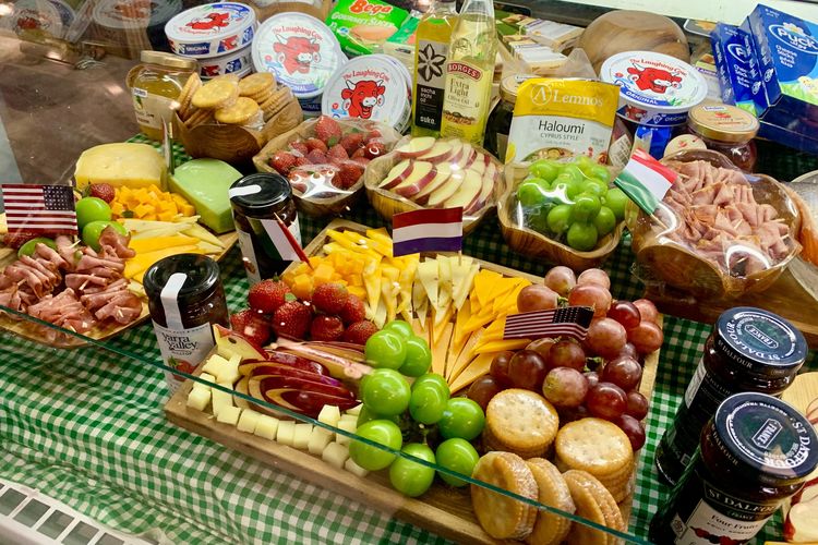 Berburu Cheese Platter Viral di Tebet Jakarta Selatan, Harganya Rp 25.000
