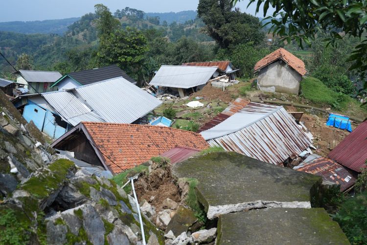 Tanah Gerak di Jateng, 100 Hunian Sementara Terbangun di Tegal dan 150 Lainnya Menyusul di Brebes