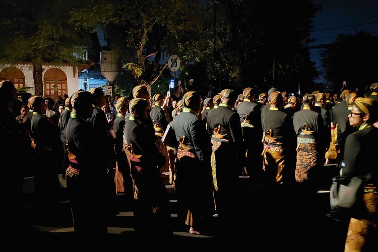 Makna Tapa Bisu di Kirab 1 Sura Mangkunegaran, Saat Diam Jadi Jalan Mendekat kepada Tuhan