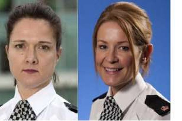 Polwan senior dari kepolisian Manchester Raya, Rebekah Sutcliffe (kiri) dan Sarah Jackson.