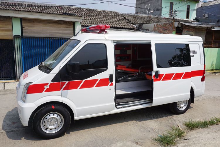 Ilustrasi DFSK Gelora versi ambulans.  