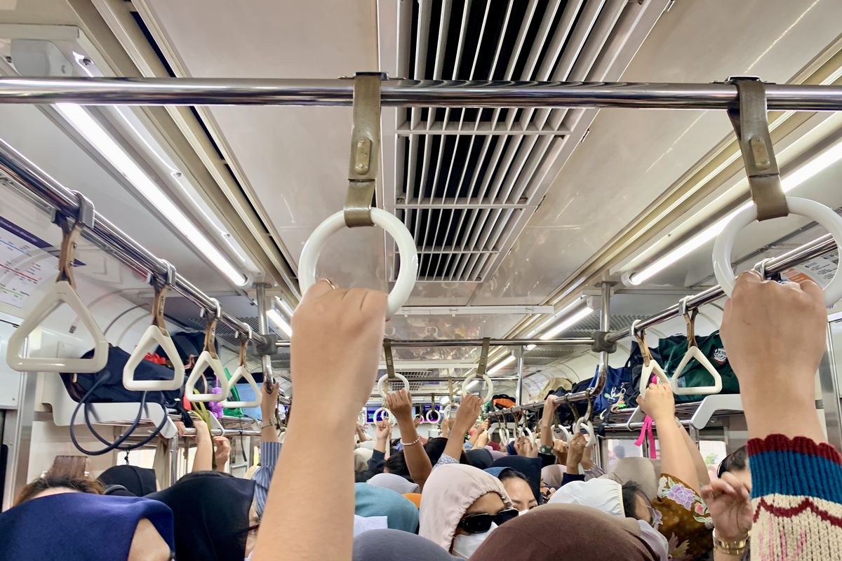 Percikan Api Picu Gangguan KRL Green Line, Perjalanan Dibatasi hingga Serpong dan Kebayoran