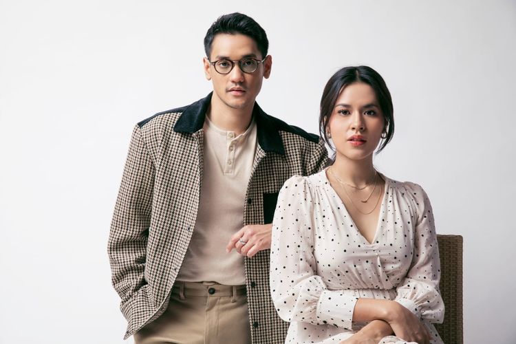 Penyanyi Afgan dan Raisa dalam poster lagu duet Tunjukkan, Jumat (6/11/2020).