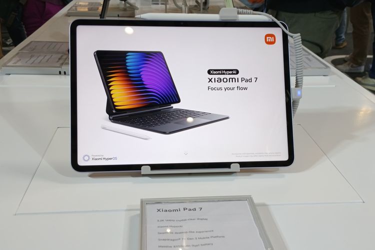 Xiaomi Pad 7 resmi di Indonesia, dibanderol harga Rp 5,5 juta. Tablet ini mengusung panel layar berukuran 11,2 inci dengan resolusi 3.2K dan rasio aspek 3:2. 