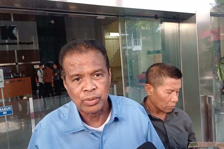 Pemilik perusahaan jasa travel umroh, Maktour Travel Fuad hasan Masyhur mengaku tidak melayani perjalanan ibadah eks Menteri Pertanian Syahrul Yasin Limpo (SYL) ke tanah suci, Senin (27/5/2024).