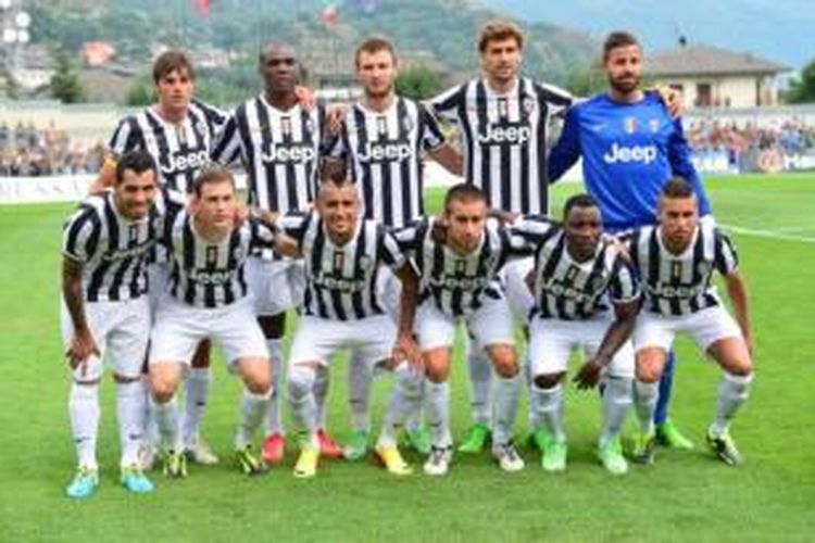 Juventus saat melakoni laga pramusim melawan Aygrevilles di Stadion Perruca, 17 Juli 2013.