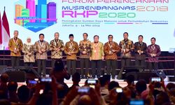 Ganjar Beberkan Kunci, Kenapa Jateng Raih Penghargaan PPD Terbaik