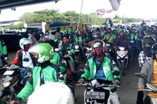 Ratusan Pengemudi Go-Jek Minta Bantuan Wali Kota Makassar