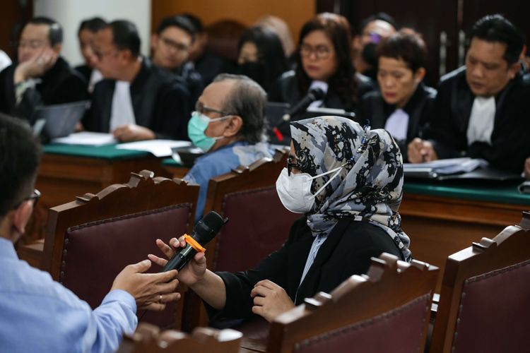 Jaksa Penuntut Umum menghadirkan 5 orang saksi ahli saat sidang dengan terdakwa kasus pembunuhan berencana Brigadir Nofriansyah Yosua Hutabarat atau Brigadir J, Kuat Ma'ruf, Ricky Rizal, Richard Eliezer, Putri Candrawathi, dan Ferdy Sambo di Pengadilan Negeri Jakarta Selatan, Senin (19/12/2022).