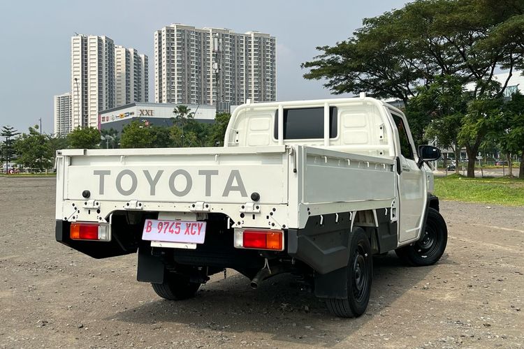 Test Drive Toyota Hilux Rangga