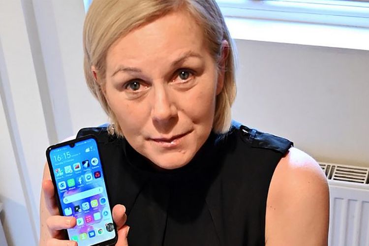 Beth McDermott tidak menyangka baterai Android dapat menyelamatkan hidupnya.