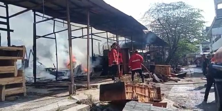 Pasar Mebel Gilingan Kota Solo, Terbakar pada Selasa (3/5/2022)