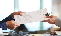 Perbedaan Notaris dan PPAT: Tanggung Jawab, Produk, Honor, dan Dasar Hukum