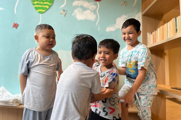 Anak-anak di rumah singgah Yayasan Ronald McDonald House Charities (RMHC).