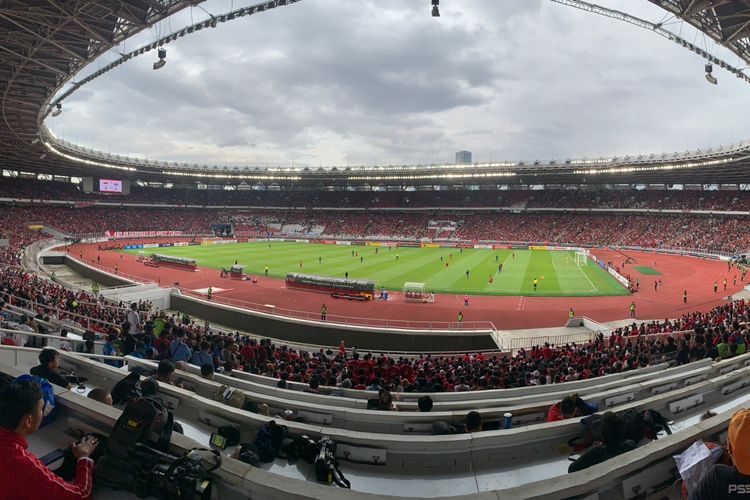 Suasana laga Grup A Piala AFF 2022 Indonesia vs Thailand di Stadion Utama Gelora Bung Karno, Senayan, Jakarta, Kamis (29/12/2022). FIFA terus melakukan inspeksi ke Stadion GBK yang bakal menjadi venue pertandingan Piala Dunia U20 2023.