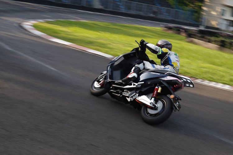 Sesi test motor listrik United E-Motor
