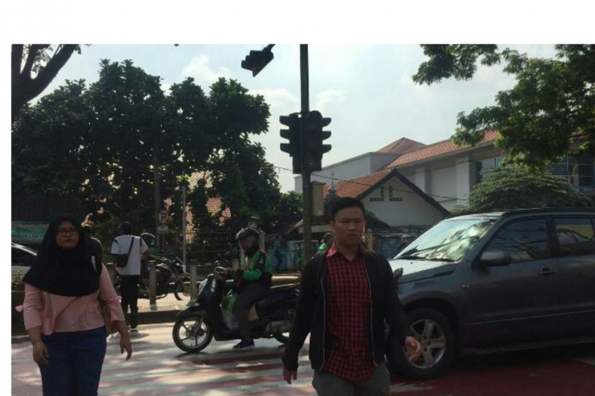 Pelican Crossing di Pondok Cina,  Jalan Margonda,  Depok,  Senin (7/1/2019).