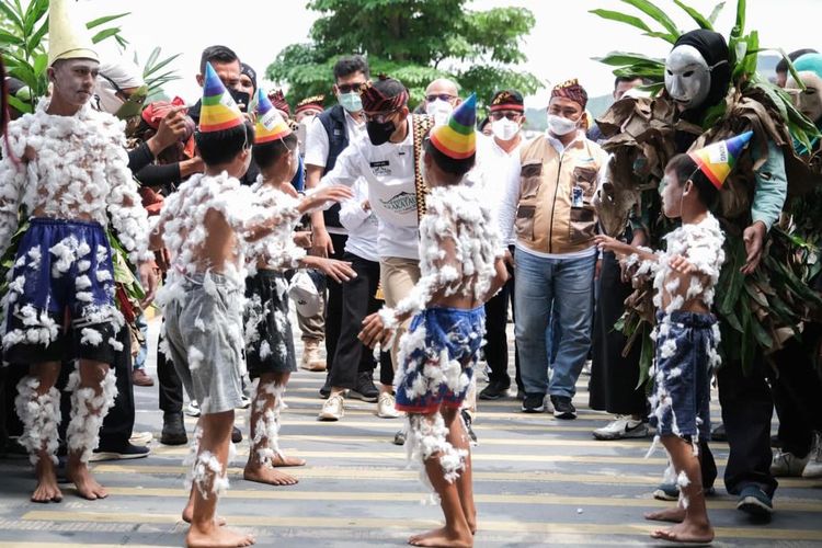 Festival Krakatau 2022 digelar di Anjungan Agung Terminal Eksekutif Bakauheni, Lampung, Sabtu (27/08/2022).