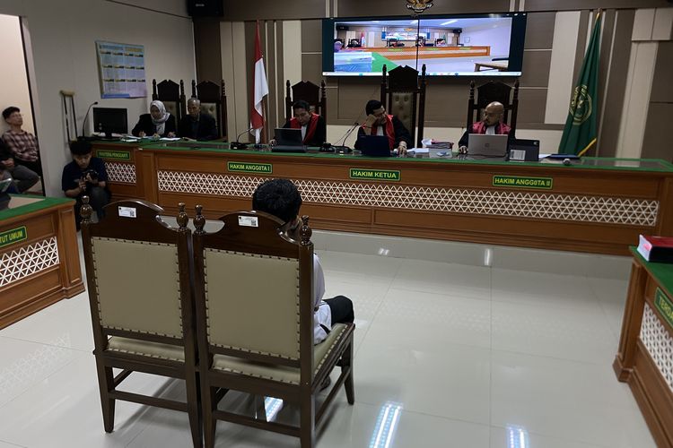 Terdakwa Ririn Serahkan Bukti, Bantah Kesaksian Priyo di Kasus Pembunuhan Satu Keluarga Indramayu