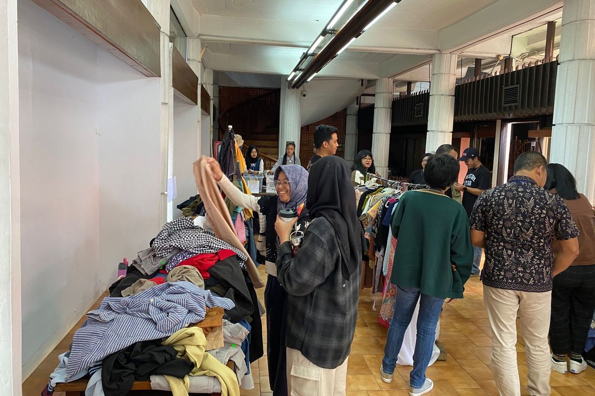 Thrifting di Bentara Budaya Jakarta, Jumat (30/1/2026). 