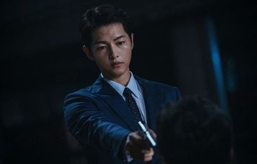 Sinopsis Vincenzo Drakor Terbaru Song Joong Ki Segera Di Netflix Halaman All Kompas Com