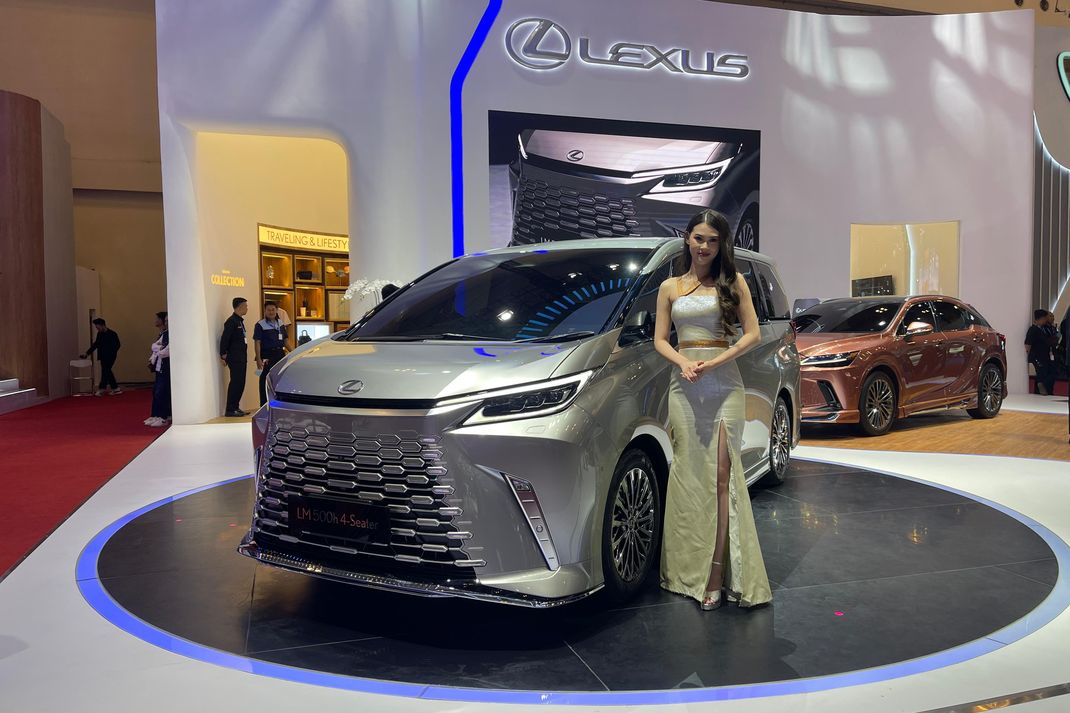 Lexus LM 500h resmi meluncur di Gaikindo Jakarta Auto Week (GJAW) 2024.