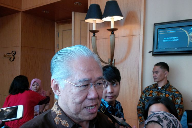 Menteri Perdagangan, Enggartiasto Lukita di Hotel JW Marriot, Jakarta, Senin (2/10/2017). 