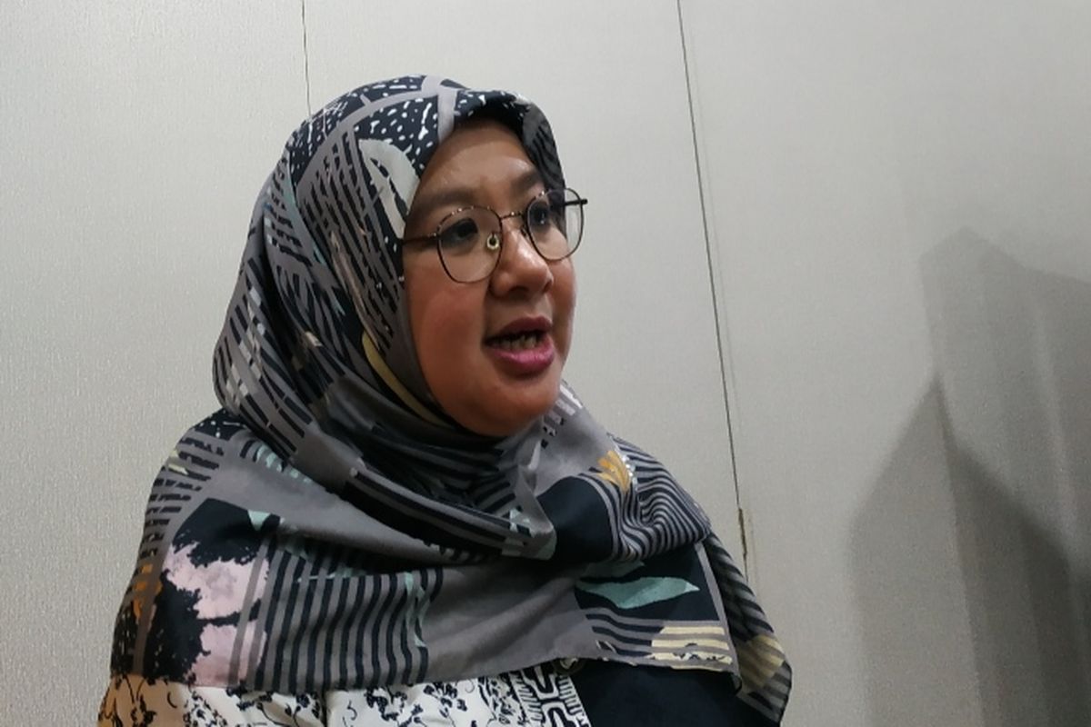 Siti Nadia Tarmizi, a spokesperson for the Covid-19 mass vaccination program at the Ministry of Health, speaks during a press conference at the ministrys building in Jakarta on Wednesday, March 3, 2020. 