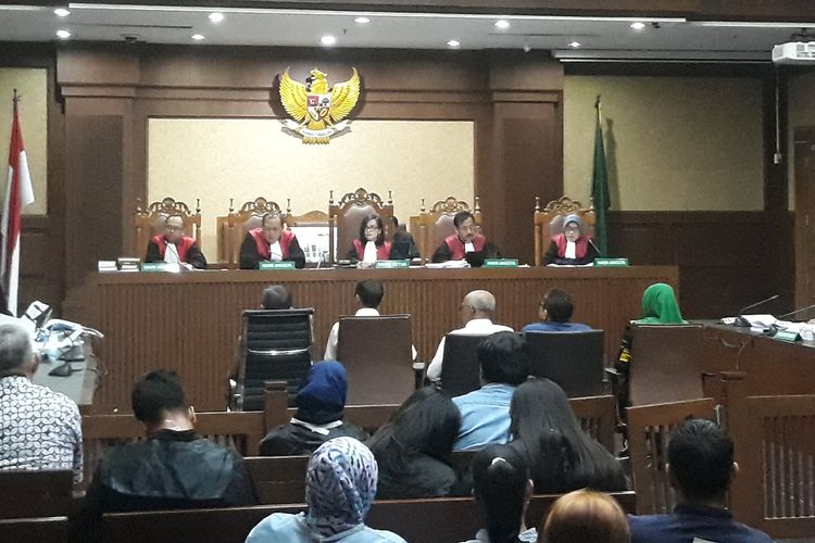 Persidangan dua terdakwa hakim PN Jaksel, Iswahyu Widodo dan Irwan di Pengadilan Tipikor Jakarta, Kamis (9/5/2019).