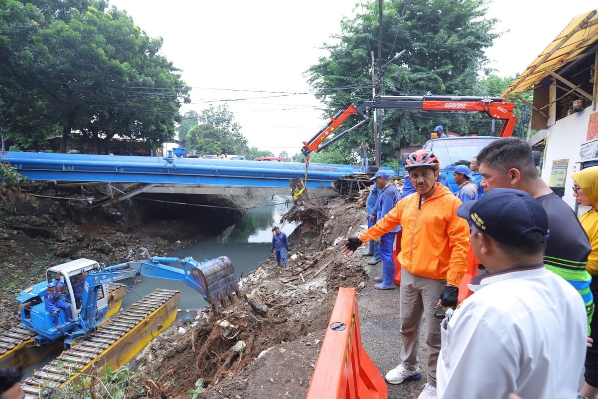 Turap Kali Sunter di Cipinang, Pulogadung, Jakarta Timur.