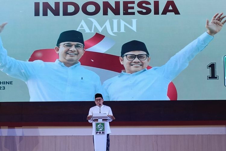 Ketua Umum (Ketum) PKB sekaligus bakal calon wakil presiden (cawapres) Muhaimin Iskandar (Cak Imin) di acara Halaqoh Para Anjengan dan Habaib, Soreang, Bandung, Jumat (15/9/2023). 
