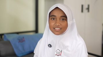 Kisah Raisa, Ortu Cerai dan Tak Bisa Biayai Sekolah, Kini Jadi Murid Sekolah Rakyat
