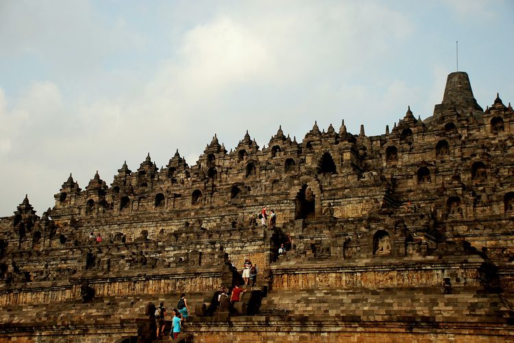 Ilustrasi Candi Borobudur di Kabupaten Magelang, Jawa Tengah.