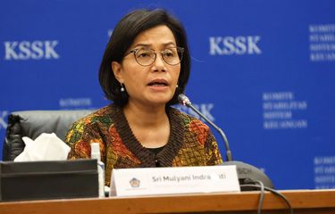 Ketua Komite Stabilitas Sistem Keuangan (KSSK) Sri Mulyani Indrawati menggelar jumpa pers di Kementerian Keuangan Republik Indonesia, Senin (1/8/2022). Stabilitas sistem keuangan pada kuartal II-2022 berada dalam kondisi yang terjaga meski di tengah tekanan global.