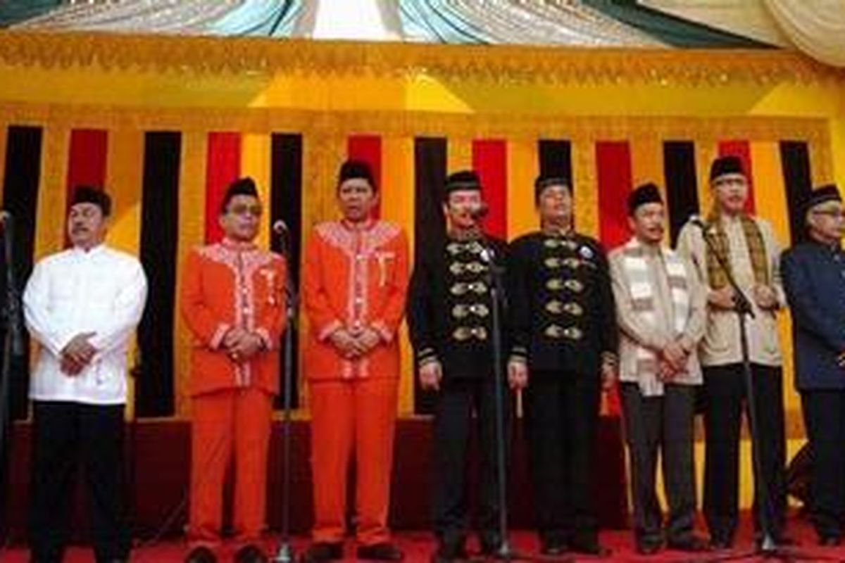 Para calon gubernur dan wakil gubernur yang akan ikut dalam Pilkada Aceh, Rabu (14/3/2012), menggelar Deklarasi Damai di Masjid Baiturrahman,