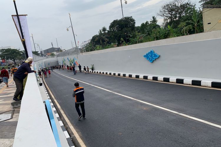 Ridwan Kamil meresmikan Underpass Jalan Dewi Sartika, Depok, Jawa Barat pada Selasa (17/1/2023).