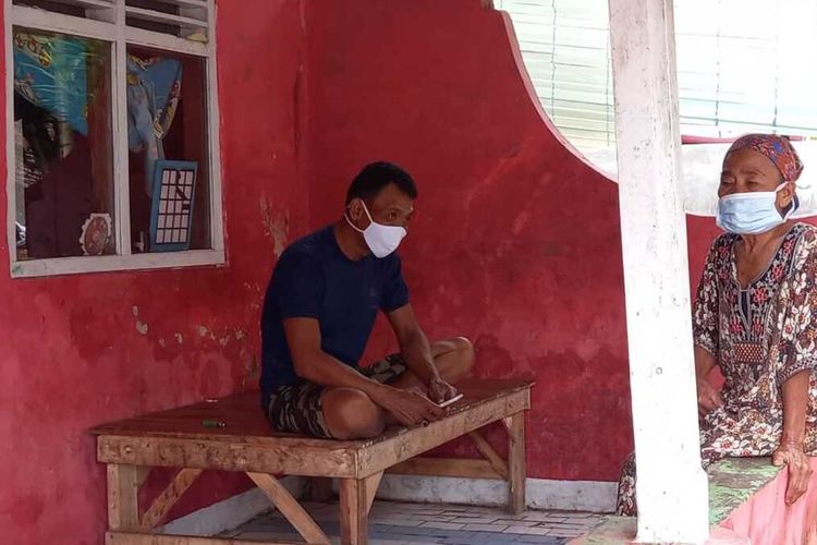 Gani (43), suami A, TKI asal Kecamatan Pedes, Karawang yang terpapar virus corona B.1.1.7.