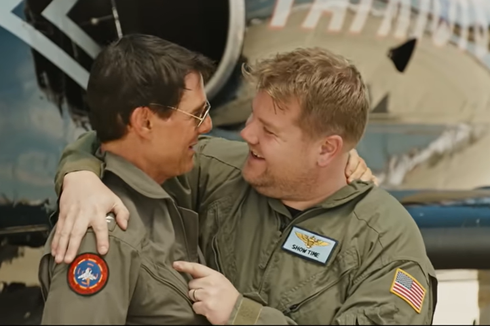 Punya Lisensi Pilot, Tom Cruise Ajak James Corden Terbangkan Jet Tempur