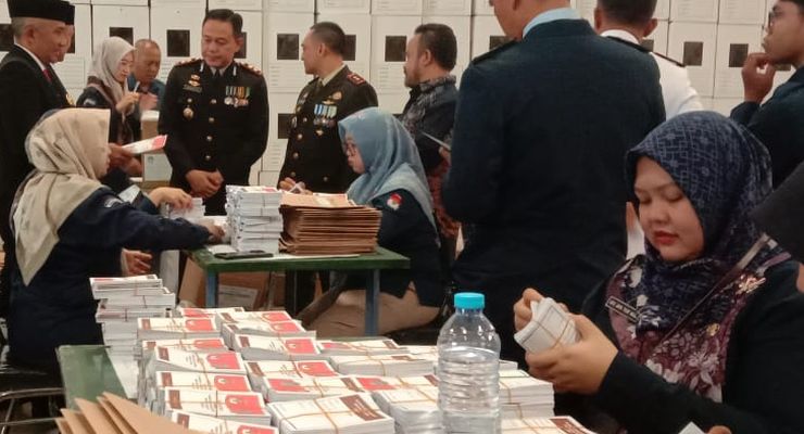 Jelang Pilkada 2024, Begini Suasana Gudang Surat Suara di KPU Kota Batu dan Malang
