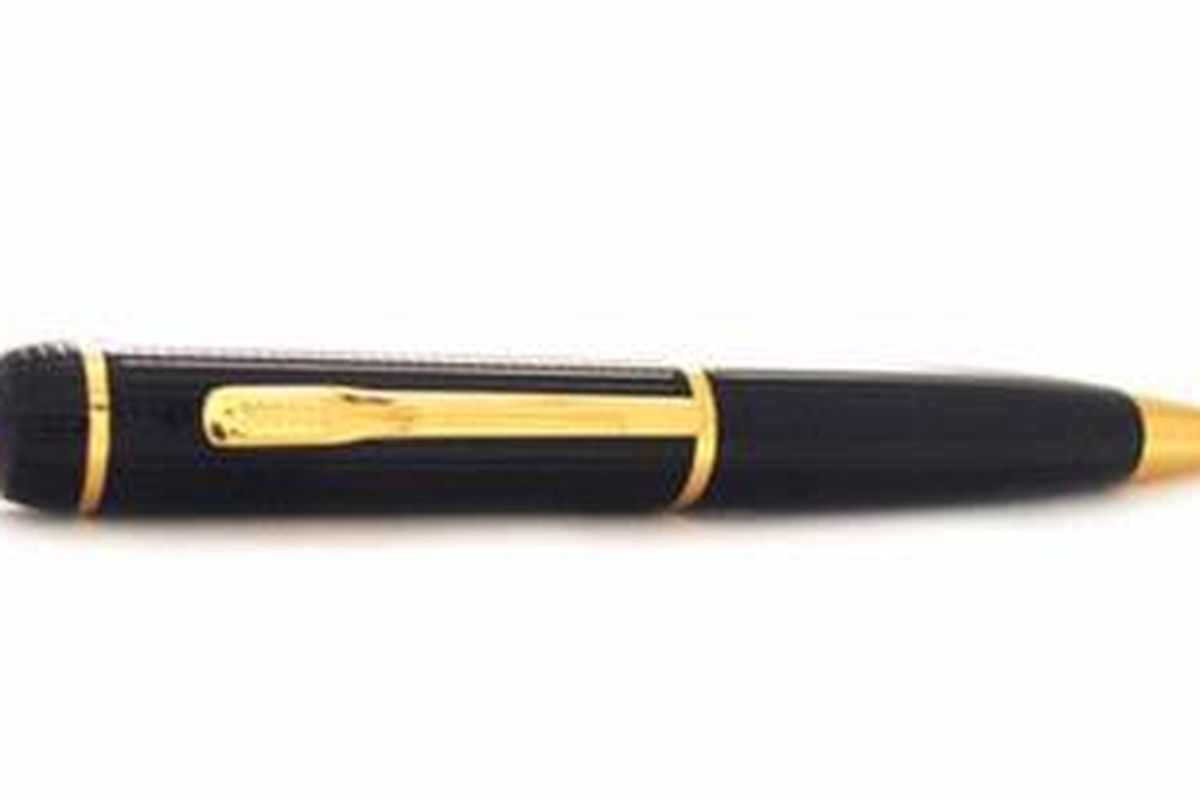 Kamera pengintai yang diserupakan berbentuk pena